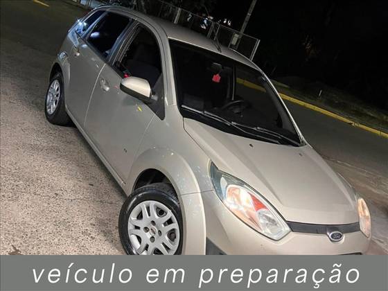 FORD FIESTA 1.0 ROCAM HATCH 8V FLEX 4P MANUAL